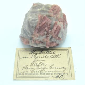 Rubellite à Lepidolite, Stewart Lithia Mine, Pala District, San Diego, Californie, USA.