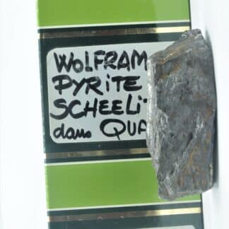 Wolfram, Pyrite et Scheelite, Leucamp, Cantal.