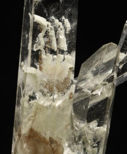 Quartz à inclusions, Mine de la Gardette, Oisans, Isère.