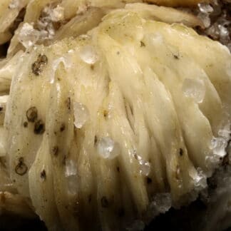 Quartz sur Barytine, Saint Bresson, dans le Gard.