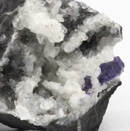 Fluorite sur Calcite, Glageon, Nord, Hauts-de-France.