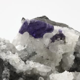 Fluorite sur Calcite, Glageon, Nord, Hauts-de-France.