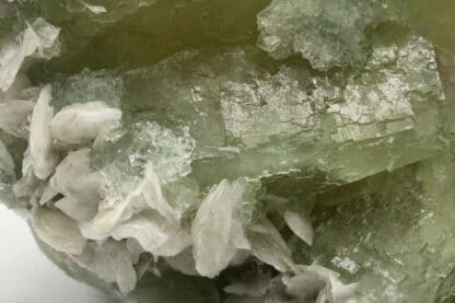 Fluorite verte et Barytine, Saint-Augustin, mine de Fontsante, Var.