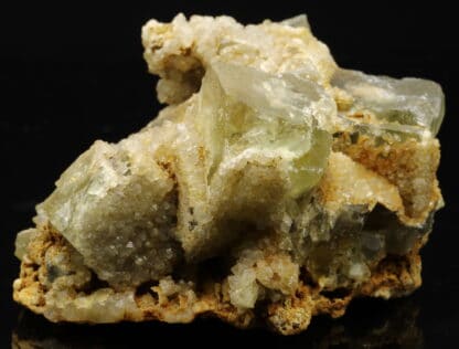 Fluorite verte et quartz, Aurouze, Mazerat-Aurouze, Brioude, Haute-Loire.