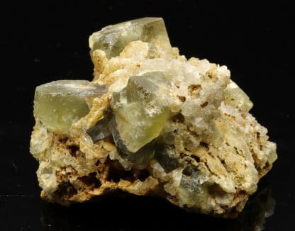 Fluorite verte et quartz, Aurouze, Mazerat-Aurouze, Brioude, Haute-Loire.