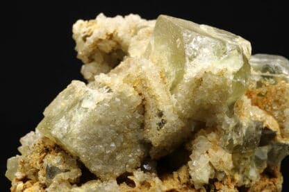 Fluorite verte et quartz, Aurouze, Mazerat-Aurouze, Brioude, Haute-Loire.