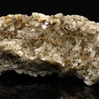 Fluorite bicolore, mine de Durfort, Le Vigan, Gard, Occitanie.