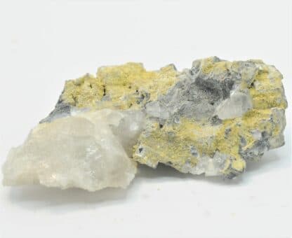 Wulfénite, Hydrocérusite, Galène et Quartz, Griessertal, Canton d’Uri, Suisse.