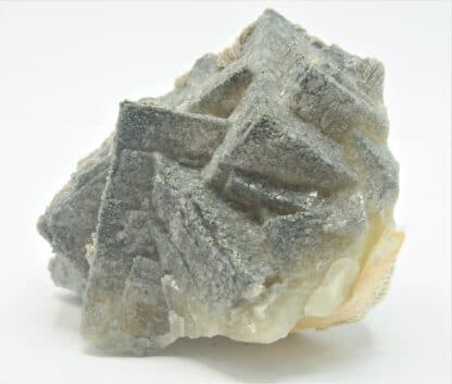 Fluorite (Fluorine), Pyrite et Baryte, Le Rossignol, Chaillac, Indre.