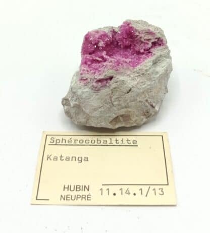 Sphérocobaltite, Mupine, Katanga, Congo (RDC).