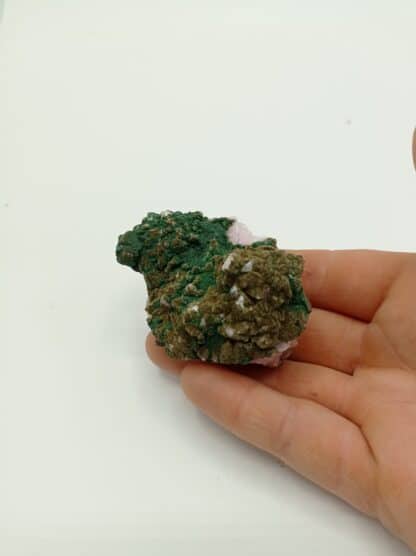 Malachite sur Cobaltocalcite, Mupine, Kolwezi, Katanga, Congo (RDC).