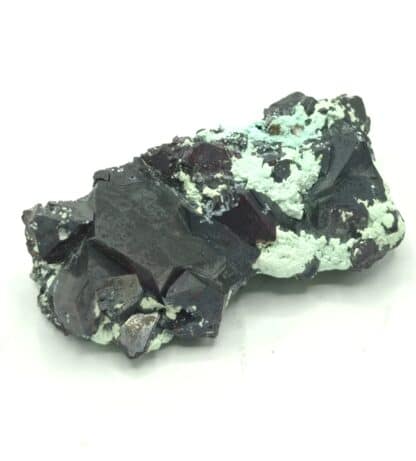 Cristaux de Cuprite rouge, mine de Mashamba, Katanga, Congo.