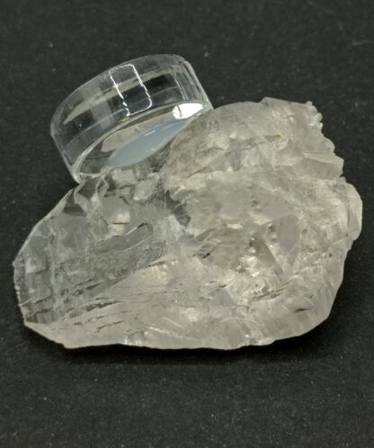 Stilbite sur Quartz, Glacier des Grands, Trient, Valais, Suisse.