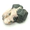 Franklinite sur Calcite rose, Mine Franklin et Sterling Hill, New Jersey, USA.