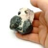 Franklinite sur Calcite rose, Mine Franklin et Sterling Hill, New Jersey, USA.
