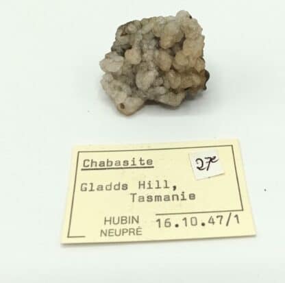 Chabazite, Gladds Hill, Tasmanie.