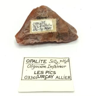 Opalite, Butte des Pics, Urçay, Allier, Auvergne.