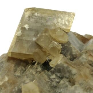 Baryte sur Fluorite (Fluorine), Marsanges, Langeac, Haute-Loire.