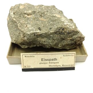 Eisspath glasiger Feldspath, Oberbergen, Kaiserstuhl, Allemagne.