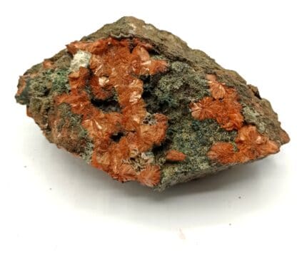 Heulandite ferreuse, Fassa-Tal (Val di Fassa), Italie.