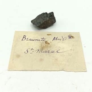 Braunite, Mines de Prabornaz, Saint-Marcel, Aoste, Italie.