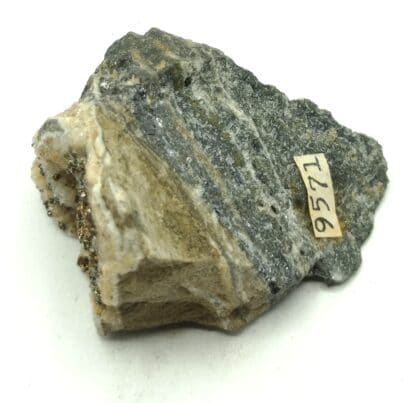 Pyrit (Pyrite) bunt ausserord. Schön, découverte Léo Przibram.