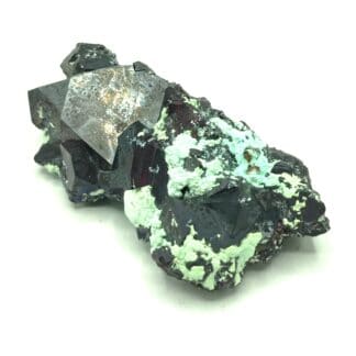 Cristaux de Cuprite rouge, mine de Mashamba, Katanga, Congo.