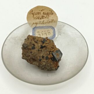 Augite, Puy de la Rodde, Aydat, Puy-de-Dôme, Auvergne.