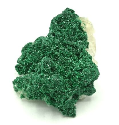 Malachite cristallisée sur Calcite, Katanga, République Démocratique du Congo.