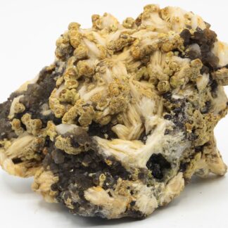 Pyromorphite, baryte et Quartz, Les Farges, Ussel, Corrèze.