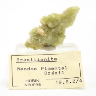 Brazilianite (Brésilite), Mendes Pimentel, Minas Gerais, Brésil.