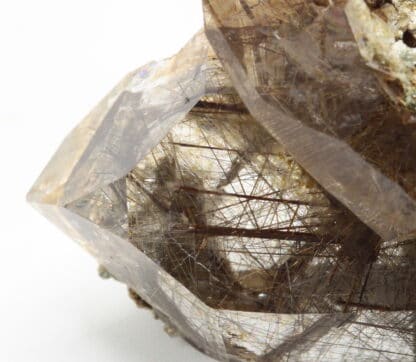 Quartz à rutile, Sontga Brida, Trun, Grisons, Suisse.