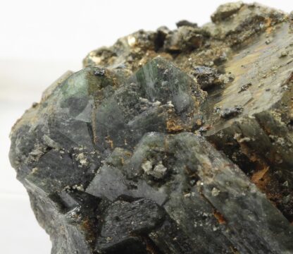 Ludlamite sur Pyrite, mine de Salsigne, Mas Cabardès, Aude.