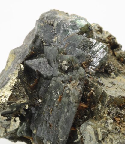 Ludlamite sur Pyrite, mine de Salsigne, Mas Cabardès, Aude.