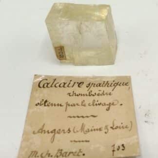 Calcite biréfringente, Angers, Maine-et-Loire.