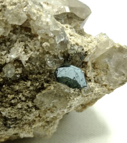 Hématite et Quartz, Val Cavradi, Grisons, Suisse.