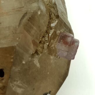 Fluorite mauve et bleue sur Quartz fumé, La Verte, Chamonix, Haute-Savoie.