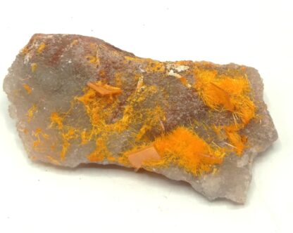 Wulfénite sur Mimétite, Mine Rowley, Arizona, USA.