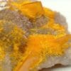 Wulfénite sur Mimétite, Mine Rowley, Arizona, USA.
