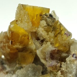 Fluorine (Fluorite) et Quartz, Vensat, Puy-de-Dôme, Auvergne.