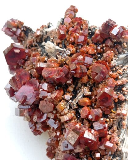 Vanadinite sur Baryte, Mibladen, Maroc.