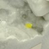 Soufre natif sur Marbre blanc, Colonnata, Carrare, Italie.