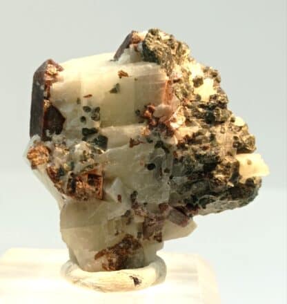 Zircon et Calcite, Andilamena, Madagascar.