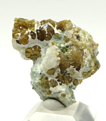 Grenat vert et Calcite, Zermatt, Valais, Suisse.