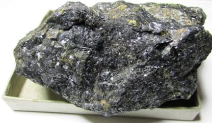 Galene-Bleiglanz-chalcopyrite-Kupferkies-Mines-de-Lanzi-Toscane-Italie