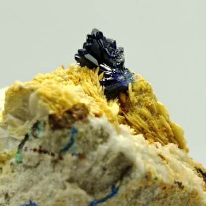 Azurite sur Baryte (Barytine), Le Mas Dieu, Gard.