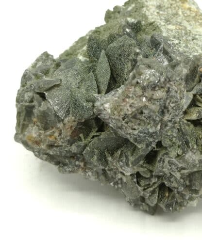 Axinite chloriteuse, Combe de La Selle, Oisans, Isère.