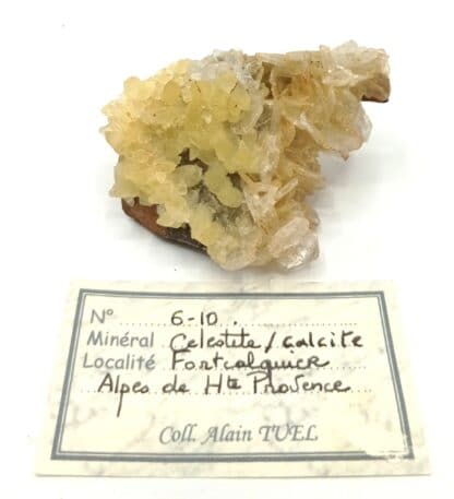 Célestine (Célestite) et Calcite, Fortcalquier, Alpes-de-Haute-Provence.