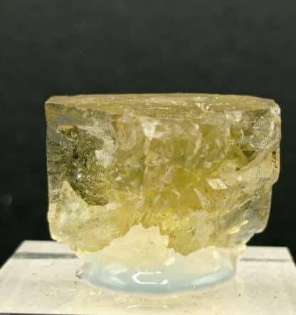 Fluorite (Fluorine) jaune, mine du Burc, Le Burg, Tarn.