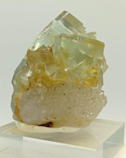 Fluorine sur Quartz, Marsanges, Haute-Loire, Auvergne.